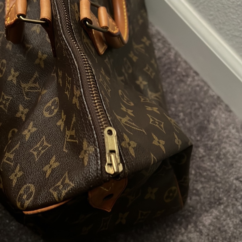Louis Vuitton Monogram Speedy 40 - Picture 3 of 9